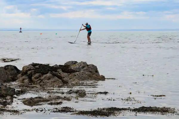 Standup-paddelboard paddler