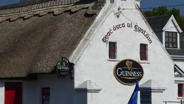 Old pub near Clifden