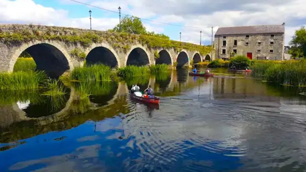 Photo: paddleyourowncanoe.ie