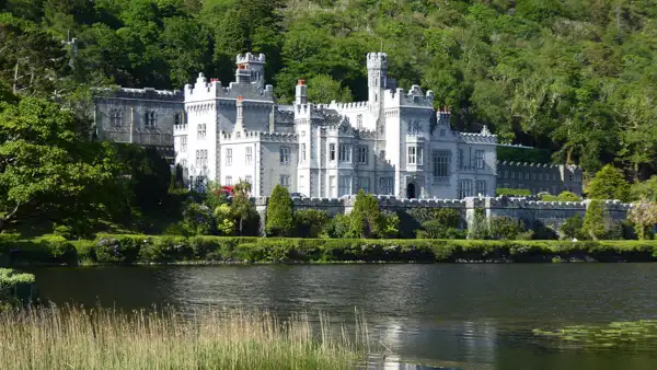 Kylemore Abbey at Pollacapall Lough