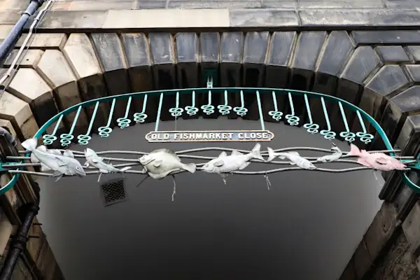 Entry to Old Fishmarket Close Edinburgh