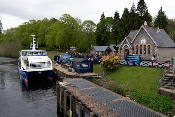Tour ship in Fort Augustus