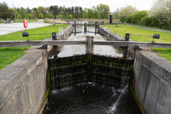 Lock at the Kelpie canal