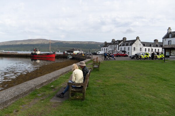 Relaxed afternoon at Inveraray
