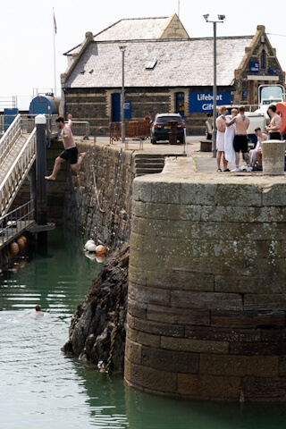 „Cliffdiver“ at Portpatrick