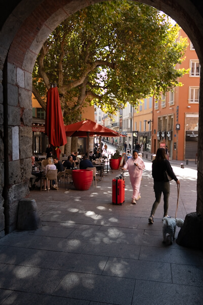 Heading into town (Perpignan)