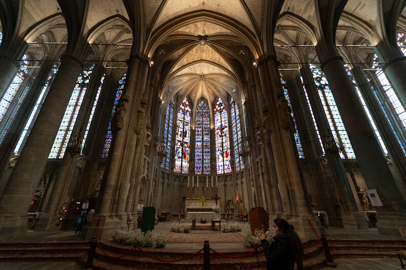 At Basilique Saint-Nazaire (Carcassonne)
