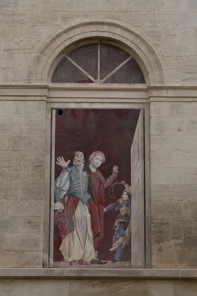 Wall painting on the Opera House (Avignon)