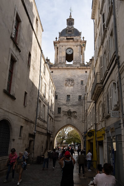 Grosse Horloge from the old town side (La Rochelle)