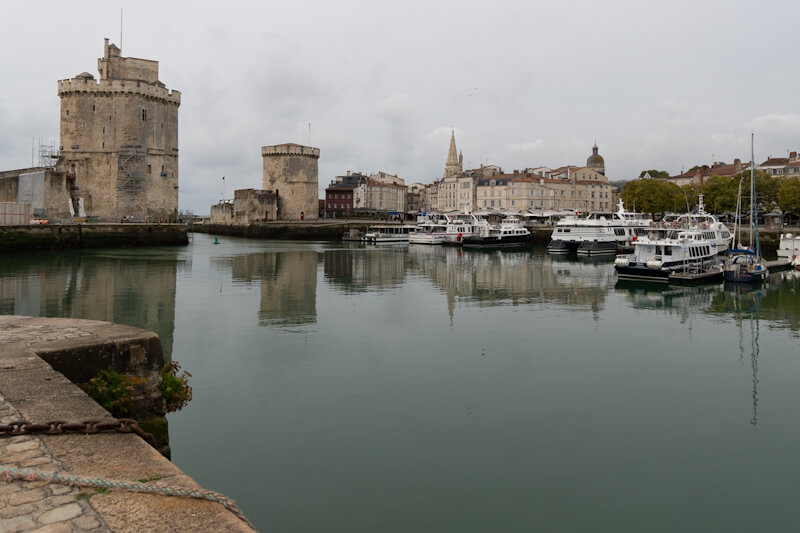 Two towers guard the entrance to the old Harbour (La Rochelle)